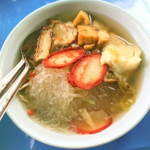 Mung bean noodle soup  at Pan Road - Vegan Food Cart in Bangkok