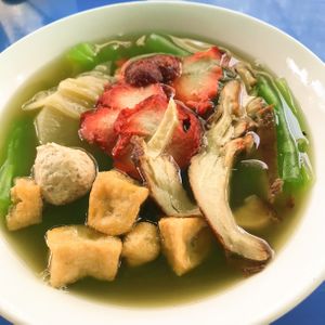 Shanghai noodle soup with mock meat (I asked for less veggies today)  at Pan Road - Vegan Food Cart in Bangkok
