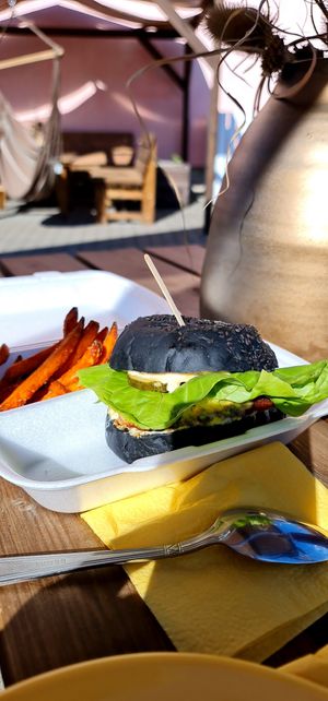 Vegan Burger at Beguta Taimetoidukohvik in Haapsalu