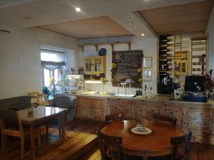 Also cozy inside at Beguta Taimetoidukohvik in Haapsalu