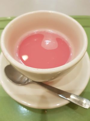 Rose beet latte at Oh My Green in Budapest