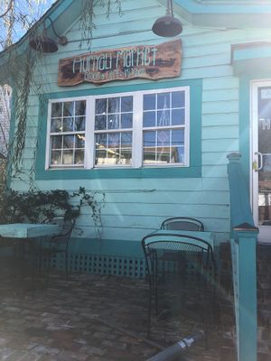 Cute place Open kitchen at Huriyali in Charleston