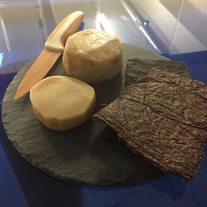 Dall'Albero cheeses served with raw crackers at Dall'Albero in Rome