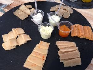 cheese sample platter at Dall'Albero in Rome