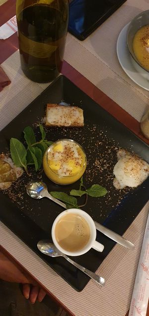 Café gourmand at La Palanche d'Aulac in Paris