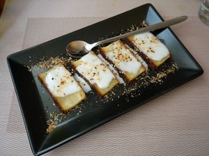 Banh khoai mi (made from cassava flour and mung beans) at La Palanche d'Aulac in Paris