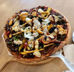 BBQ sauce mushroom pizza at Around Green - 어라운드 그린 in Seoul