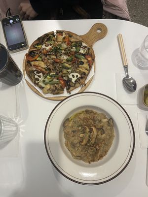   at Around Green - 어라운드 그린 in Seoul