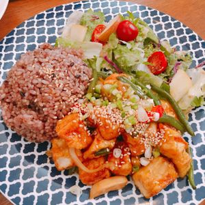 데리야끼 두부 덮밥💚 (Teriyaki tofu with rice) at Around Green - 어라운드 그린 in Seoul
