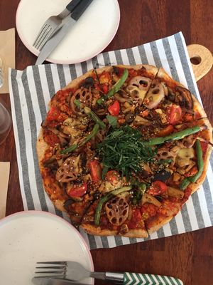 Mushroom pizza  at Around Green - 어라운드 그린 in Seoul
