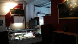 le snack at Les Oiseaux s'entetent in Liege