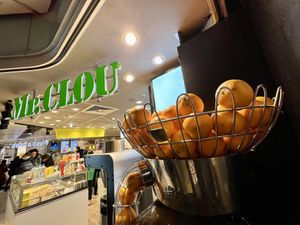 OJ  at Mr. Clou in Hannover