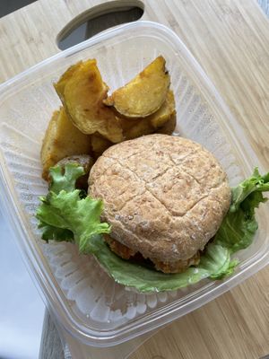 Vegan Kentucky Burger  at Espressate in Lima