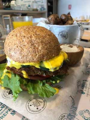 Hamburguesa at Espressate in Lima