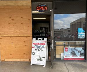 sign #Veganuary at San Diego Vegan Market in San Diego