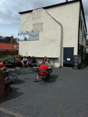 outside seating at Steampunk in North Berwick