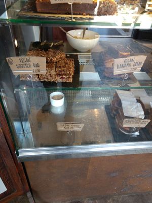 a couple of vegan cakes at Steampunk in North Berwick