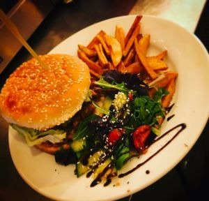 Vegan Pulled Pork Burger:
Slow cooked jack fruit with cajon spices and a bbq glaze for that authentic bbq taste.  With an amazing pulled/shredding texture, this is a delicious burger for all vegans. at The Sound Lounge in South West London