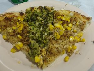 Fake Frango com milho e brócolis com bacon vegano at Veg Pizza in Blumenau