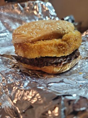 sanduíche com queijo empanado de castanha de caju at Cidadao do Mundo in Curitiba