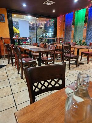 Dining room at The Grain Cafe in Long Beach