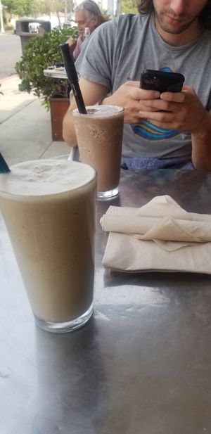 Sunbutter smoothie and chocolate milkshake at The Grain Cafe in Long Beach