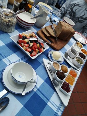 Continental spread at Bleujennow in Penzance