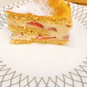 Strawberry vegan cake at The Nilk Factory - 더닐크팩토리 in Seoul