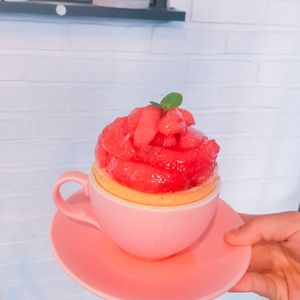 Honey grapefruit  at The Nilk Factory - 더닐크팩토리 in Seoul