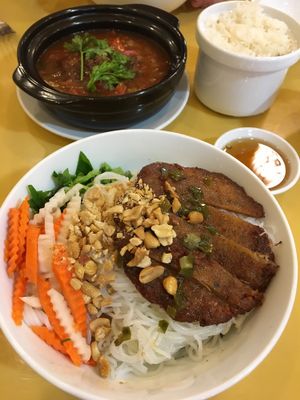 Pho and vegan fish with tomato at Loving Hut Thai Duong in Phu Quoc