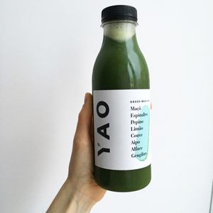 Suco verde at Yao Pressed Juicery in Lisbon