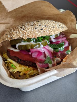 Kosmos Burger (109 DKK in July 2021) at Cafe Kosmos in Odense