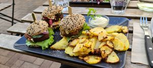 Micro burgers with potatoes at Cafe Kosmos in Odense