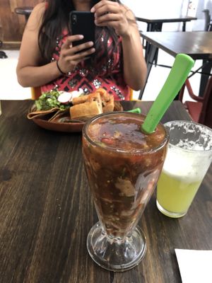 Coctel de seitas & Detox juice  at El Vegano in Guadalajara