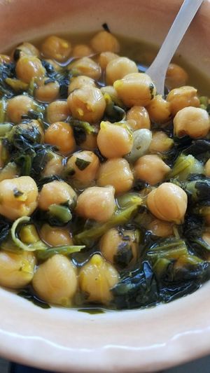 Chickpeas and spinach at La Empanada Llama in Albany