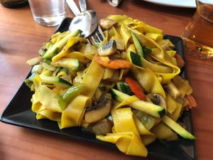 Delicioso salteado de pasta at Taskatenda in Salvaterra De Mino