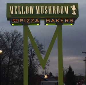 sign on Lindbergh  at Mellow Mushroom in St Louis
