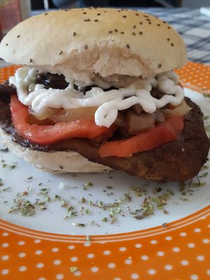 super yummie Sailor Uranus Amasado at La Cocina de Beterraga Rebelde in Valparaiso