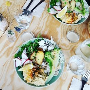 assiette du jour at Otium Cold Press in Paris