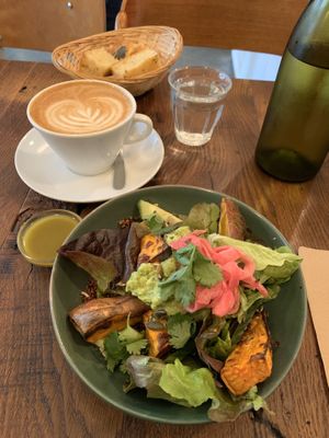 sweet potato bowl at Otium Cold Press in Paris