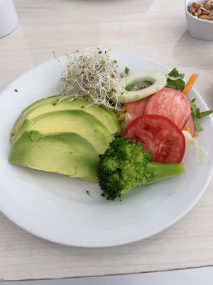 Ensalada de palta  at Vegetalia in Lima