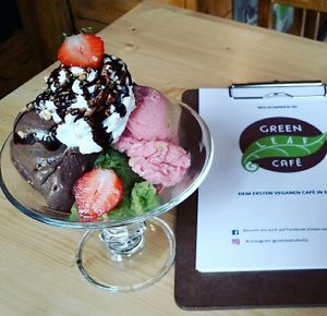 vegan ice cream  at Green Leaf Cafe in Erding