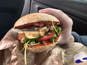 Vollkorn Mediterran Bagel  at Green Leaf Cafe in Erding