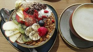 Smoothie Bowl at Green Leaf Cafe in Erding