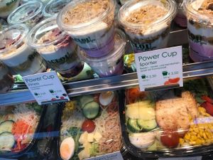 yoghurt and salads at Mr Clou - Hauptbahnhof in Frankfurt