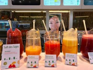 more juices at Mr Clou - Hauptbahnhof in Frankfurt