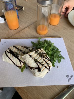 Falafel wrap  at Greentrees The Juicery - Lorettostrasse in Dusseldorf