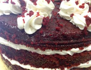 Red velvet vegana at Alice in Wonder Pie in Santiago De Compostela