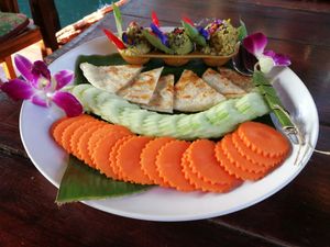 Thai hummus plate at Be Cosy Rest formerly Blue Lagoon - Maybe closed in Koh Chang
