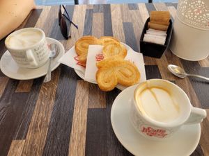 Vegan snacks at Milano Caffe in Rome